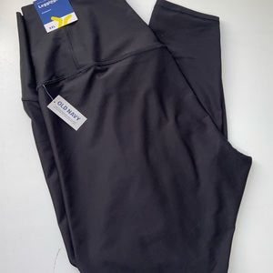 Black Old Navy high-rise leggings